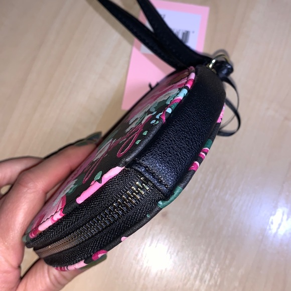 JUICY COUTURE Pick Ur Petal Peek a bow Heart Wristlet - Picture 6 of 7